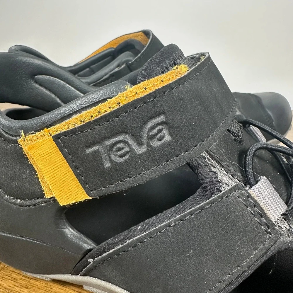 Teva Sandals Mens 8 Black Flintwood Waterproof Hiking Outdoor Water Sport Shoes